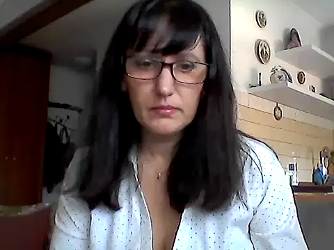 Snapshot of Elena48324 chatting on April 23, 10:44 am Elena48324 online show from April 23, 10:44 am