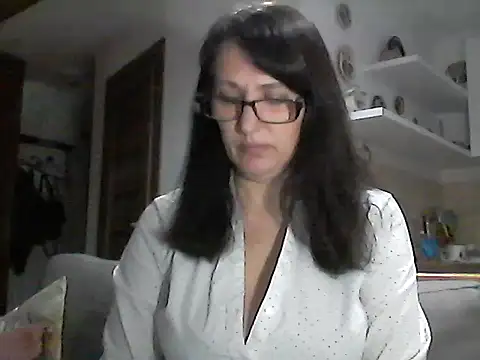 Elena48324 online show from April 8, 5:14 pm