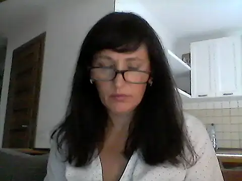 Elena48324 online show from September 19, 10:30 am