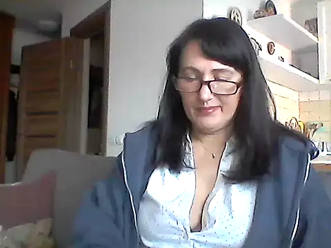 Elena48324 online show from March 8, 7:22 am