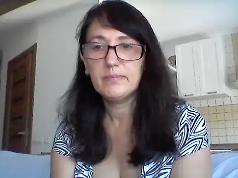 Snapshot of Elena48324 chatting on July 4, 5:58 am Elena48324 online show from July 4, 5:58 am