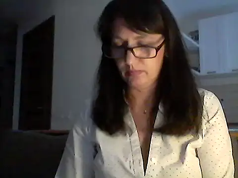 Elena48324 online show from October 5, 1:46 pm