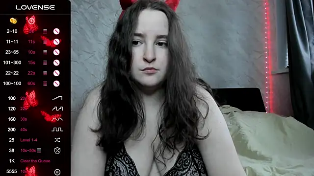 alice allens online show from October 31, 9:39 am