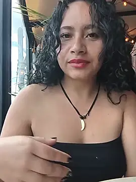 Yaya watson online show from July 10, 7:25 pm