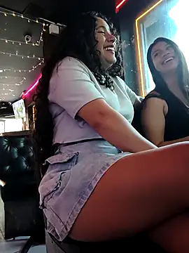 Snapshot of Yaya_watson chatting on November 18, 9:40 pm Yaya watson online show from November 18, 9:40 pm