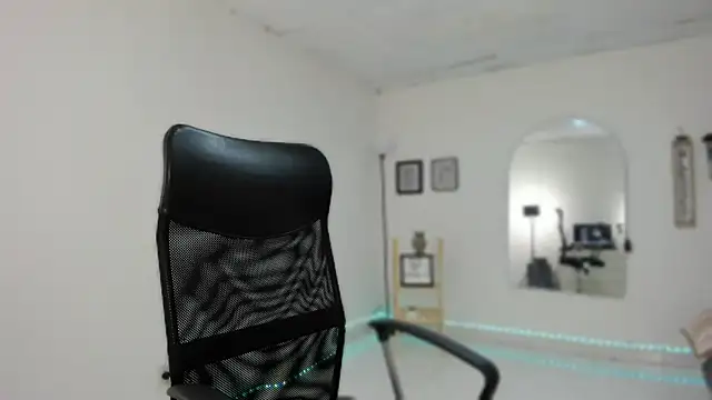 Snapshot of AbonySex69 chatting on November 8, 6:11 pm AbonySex69 online show from November 8, 6:11 pm