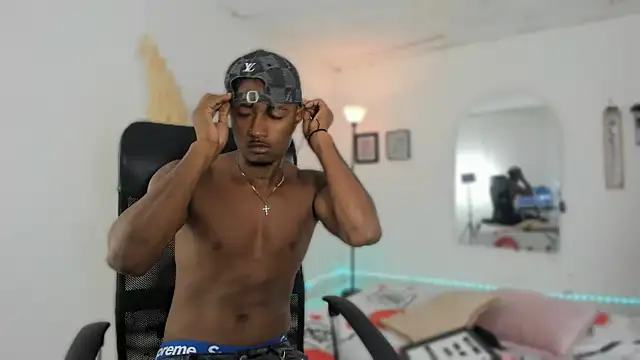 Snapshot of AbonySex69 chatting on November 23, 3:05 am AbonySex69 online show from November 23, 3:05 am