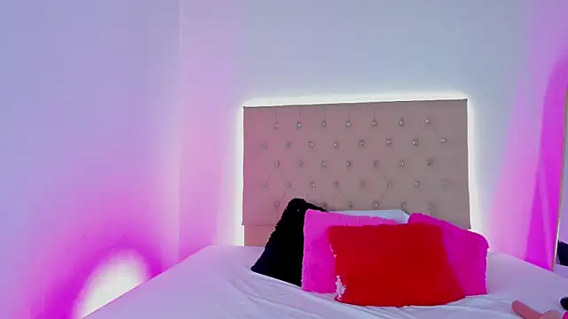 Zafiro  Brown online show from September 9, 11:41 am