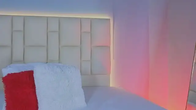 Zafiro  Brown online show from November 30, 1:12 pm