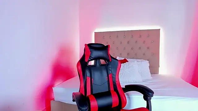 Zafiro  Brown online show from October 16, 11:29 am