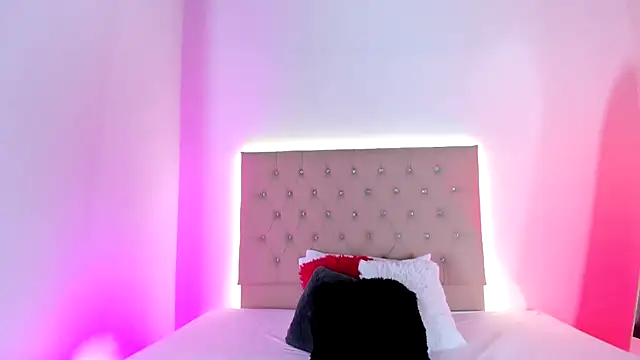 Zafiro  Brown online show from October 19, 11:57 am