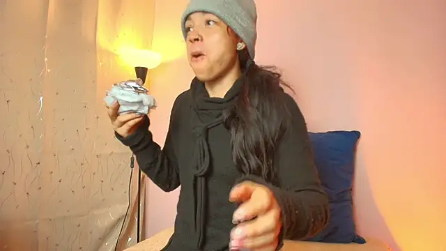 Dafne Mel online show from February 9, 2:15 pm