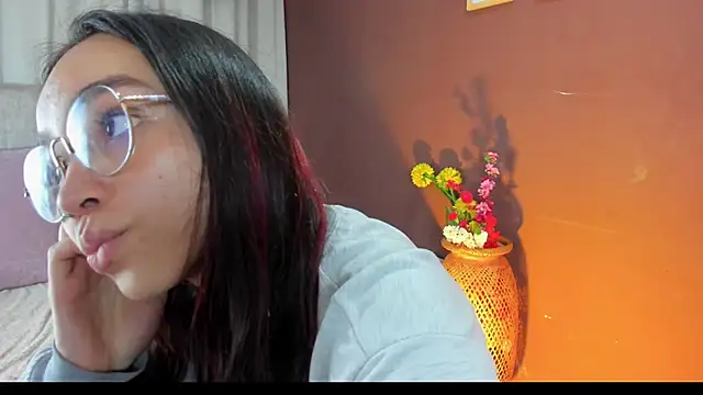 Dafne Mel online show from November 29, 8:09 pm