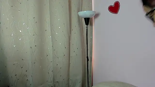 Dafne Mel online show from February 19, 1:30 pm