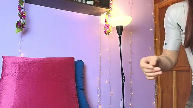 Dafne Mel online show from November 6, 12:42 pm