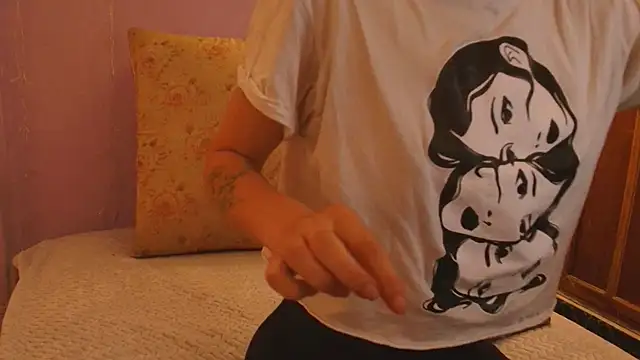 Dafne Mel online show from November 5, 12:52 pm