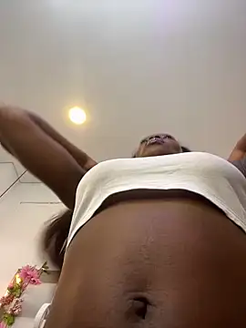 Skylar Smith  online show from April 9, 12:11 pm