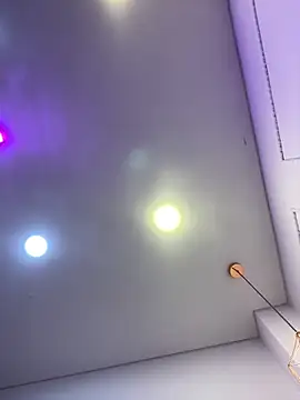 Skylar Smith  online show from March 19, 12:05 pm