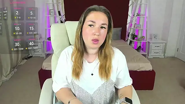 Snapshot of Sofii_darling chatting on June 2, 4:18 pm Sofii darling online show from June 2, 4:18 pm