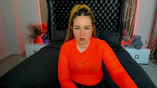 Sofii darling online show from April 16, 4:30 pm