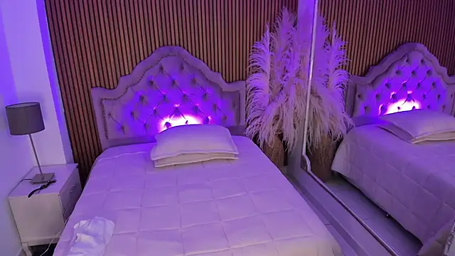 Starbutterflyy  online show from March 7, 4:08 am