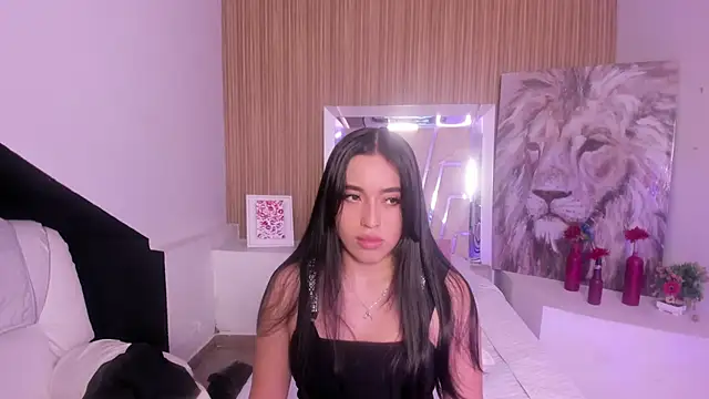 Starbutterflyy  online show from February 15, 5:08 am