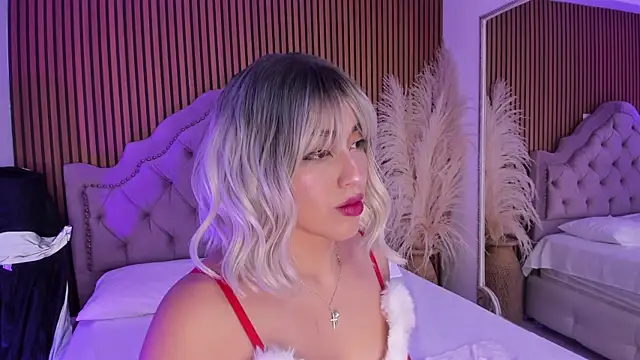 Starbutterflyy  online show from December 21, 3:41 am