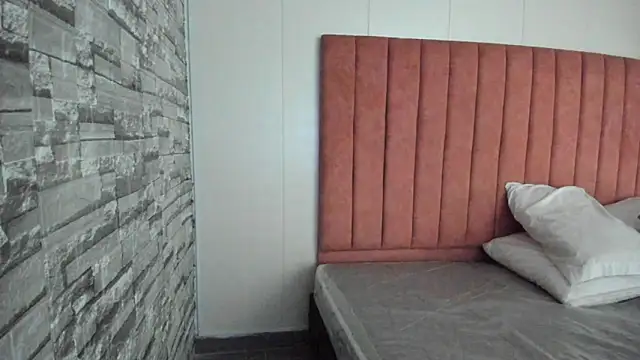 ashley Olsen online show from October 22, 3:06 am