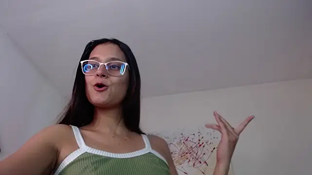 valentini villa online show from October 24, 8:08 pm