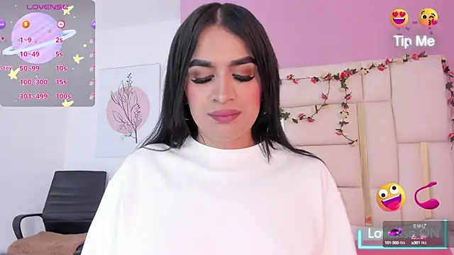 Snapshot of Silvana-Castro chatting on September 20, 11:15 am Silvana-Castro online show from September 20, 11:15 am