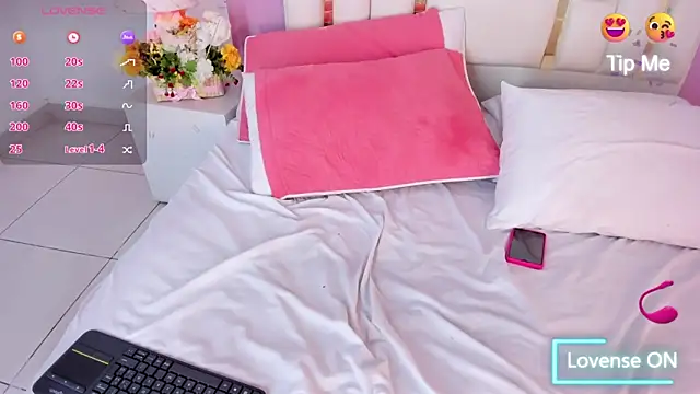 Snapshot of Silvana-Castro chatting on September 28, 8:05 pm Silvana-Castro online show from September 28, 8:05 pm