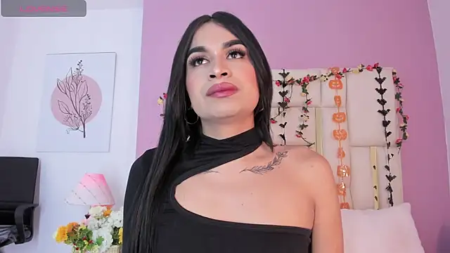 Snapshot of Silvana-Castro chatting on October 7, 11:11 am Silvana-Castro online show from October 7, 11:11 am