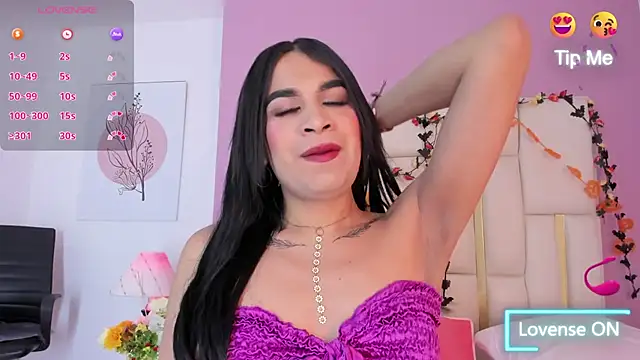 Snapshot of Silvana-Castro chatting on October 10, 11:55 am Silvana-Castro online show from October 10, 11:55 am