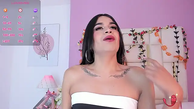 Snapshot of Silvana-Castro chatting on October 23, 11:53 am Silvana-Castro online show from October 23, 11:53 am