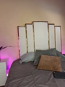 Snapshot of Alexandraa_Gomez chatting on November 17, 8:35 pm Alexandraa Gomez online show from November 17, 8:35 pm