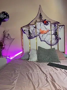 Snapshot of Alexandraa_Gomez chatting on October 17, 8:43 pm Alexandraa Gomez online show from October 17, 8:43 pm