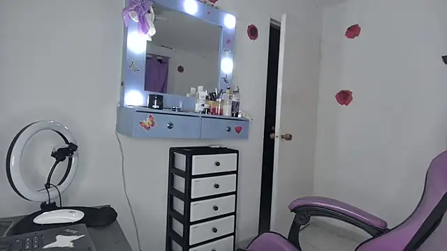 soffy rosses online show from May 9, 2:04 am