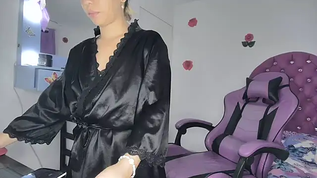 soffy rosses online show from March 11, 1:54 am