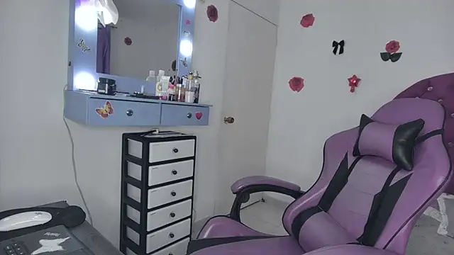 soffy rosses online show from June 4, 3:33 am