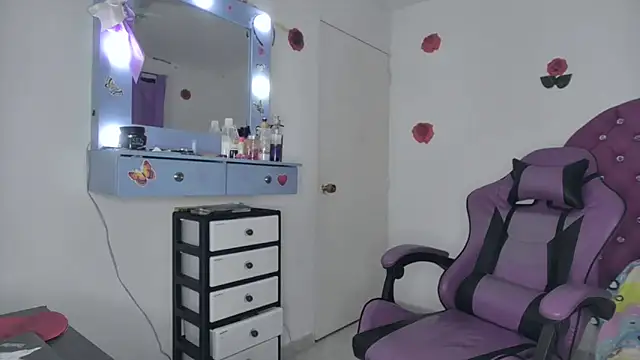 soffy rosses online show from March 22, 1:53 am