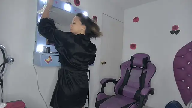 soffy rosses online show from February 26, 3:17 am