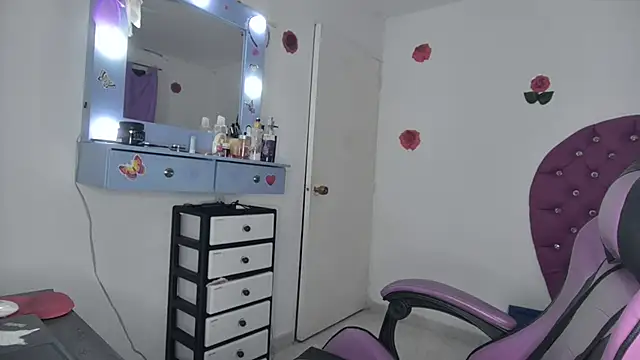 soffy rosses online show from April 22, 2:29 am