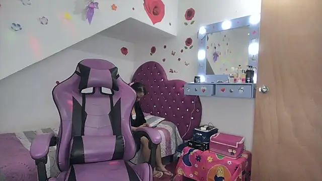 soffy rosses online show from November 9, 1:53 am