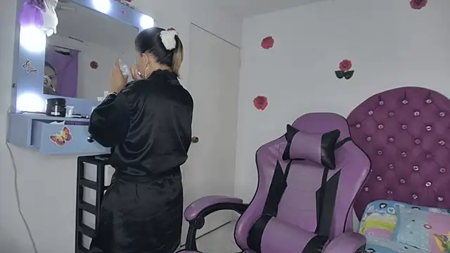 soffy rosses online show from May 8, 1:53 am