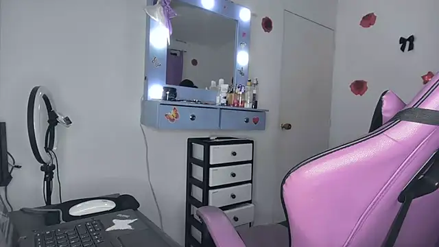 soffy rosses online show from May 24, 2:00 am