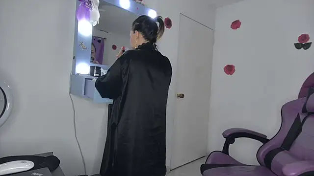 soffy rosses online show from May 7, 1:54 am