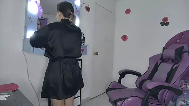 soffy rosses online show from March 10, 1:53 am