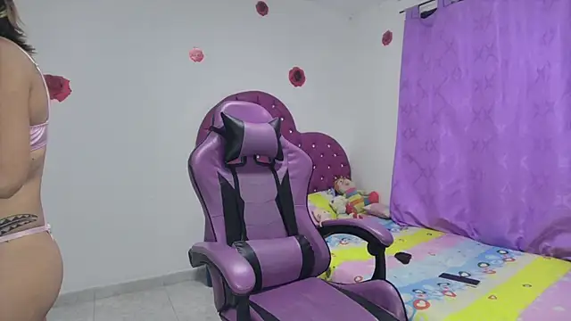 soffy rosses online show from December 17, 3:33 am