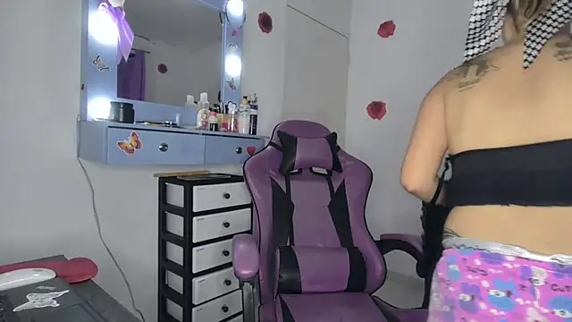 soffy rosses online show from February 22, 1:52 am