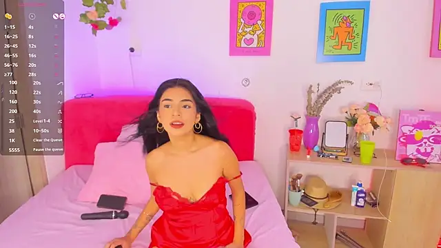 Snapshot of AprilAddams_ chatting on September 17, 9:39 pm AprilAddams  online show from September 17, 9:39 pm